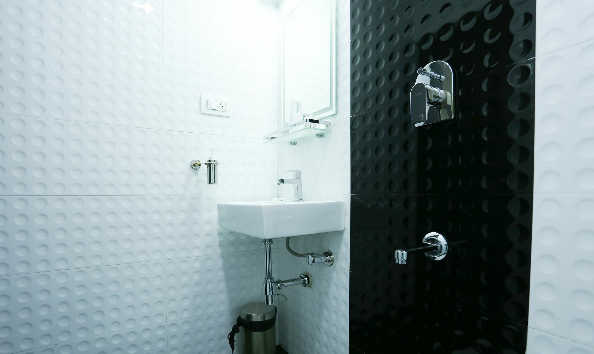 Treebo Silicon Valley Hotel 3*